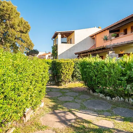 House Li Piri Ferienhaus *